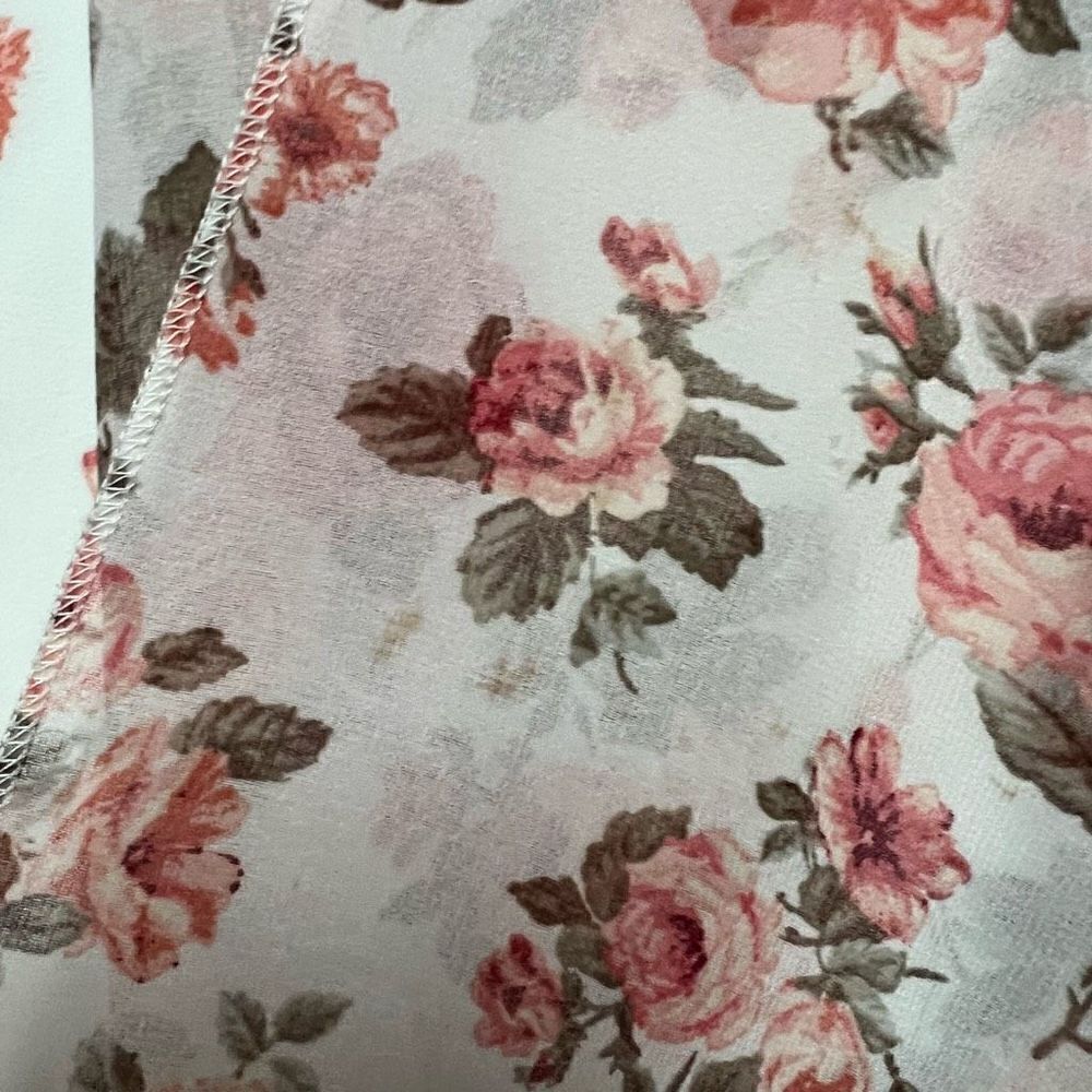 Forever 21 Kimono Robe Sheer Flowy Pink White Roses Flowers Boho size M - Picture 7 of 10